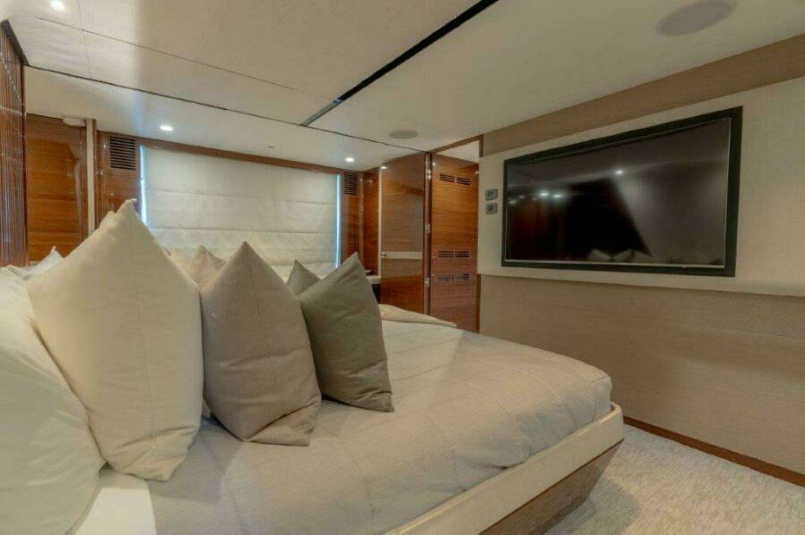 2019 Princess 85 Motor Yacht - Image 8