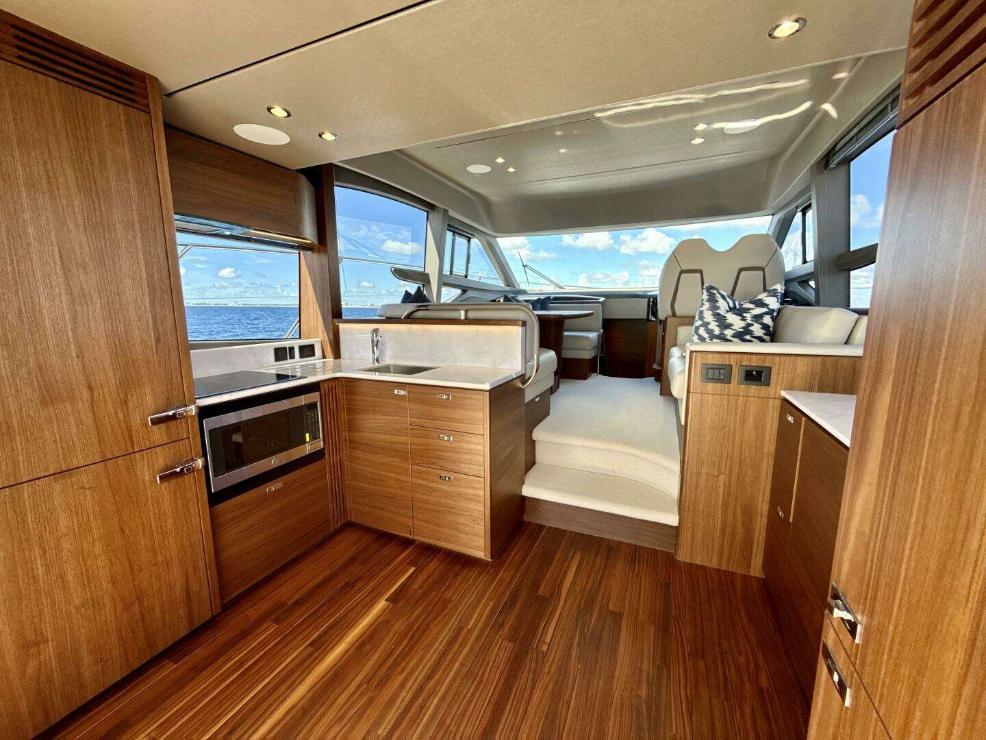 2026 Princess F50 - Image 13