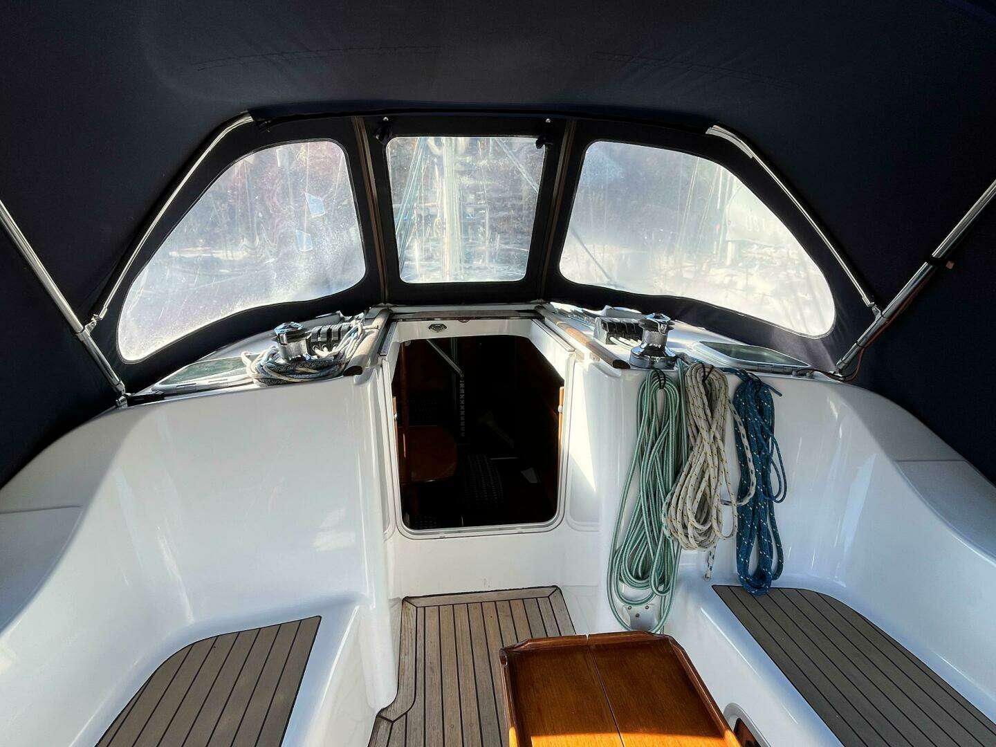 2001 Beneteau 393 - Image 8