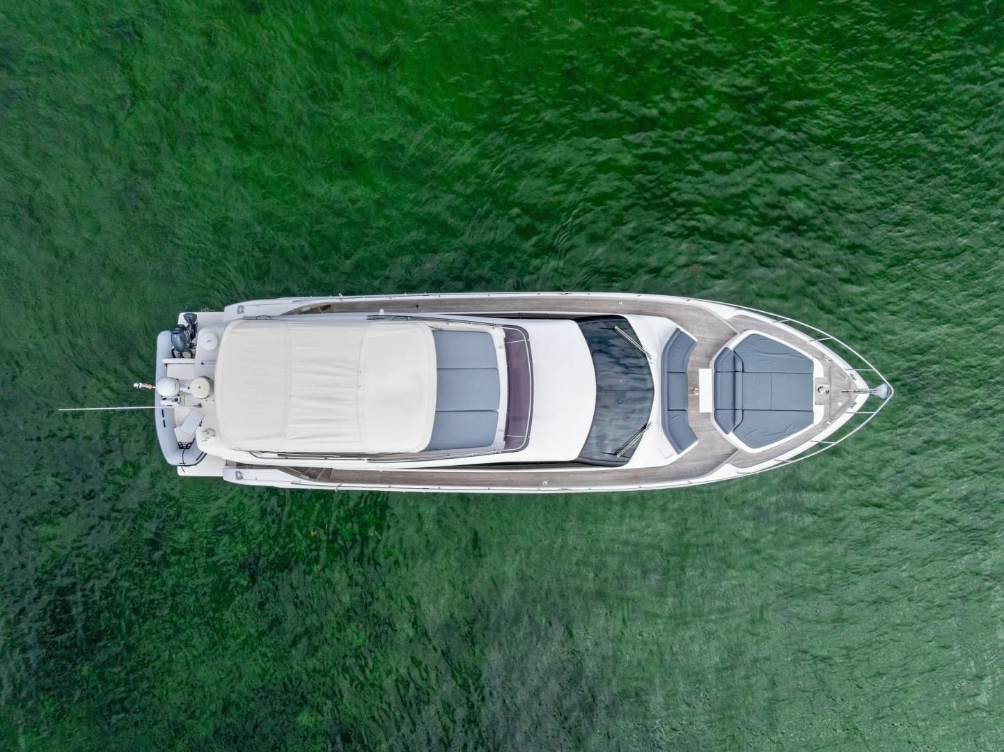 2018 Ferretti Yachts 800 - Image 9