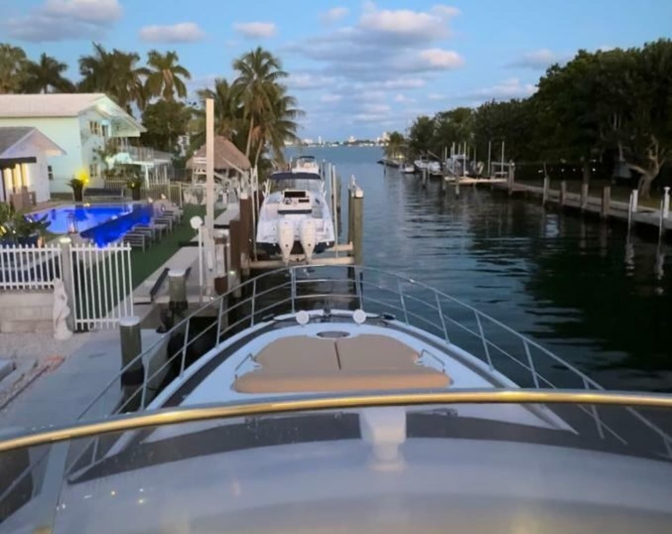 2014 Azimut 64 - Image 4