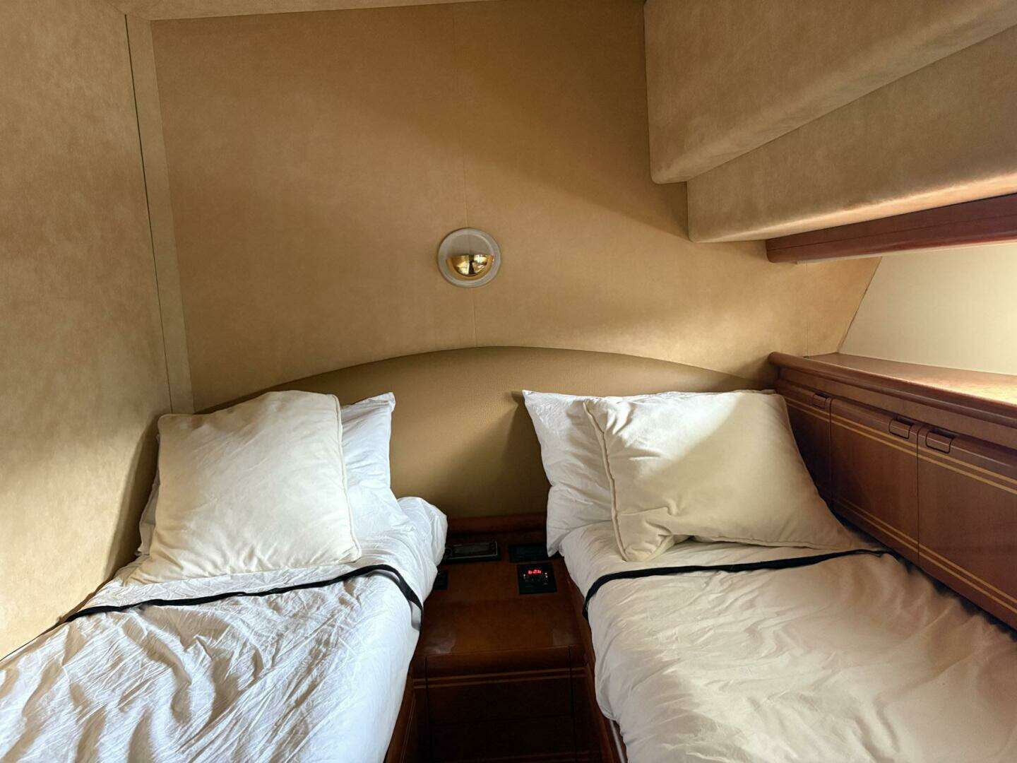1999 Ferretti Yachts 80 RPH - Image 20