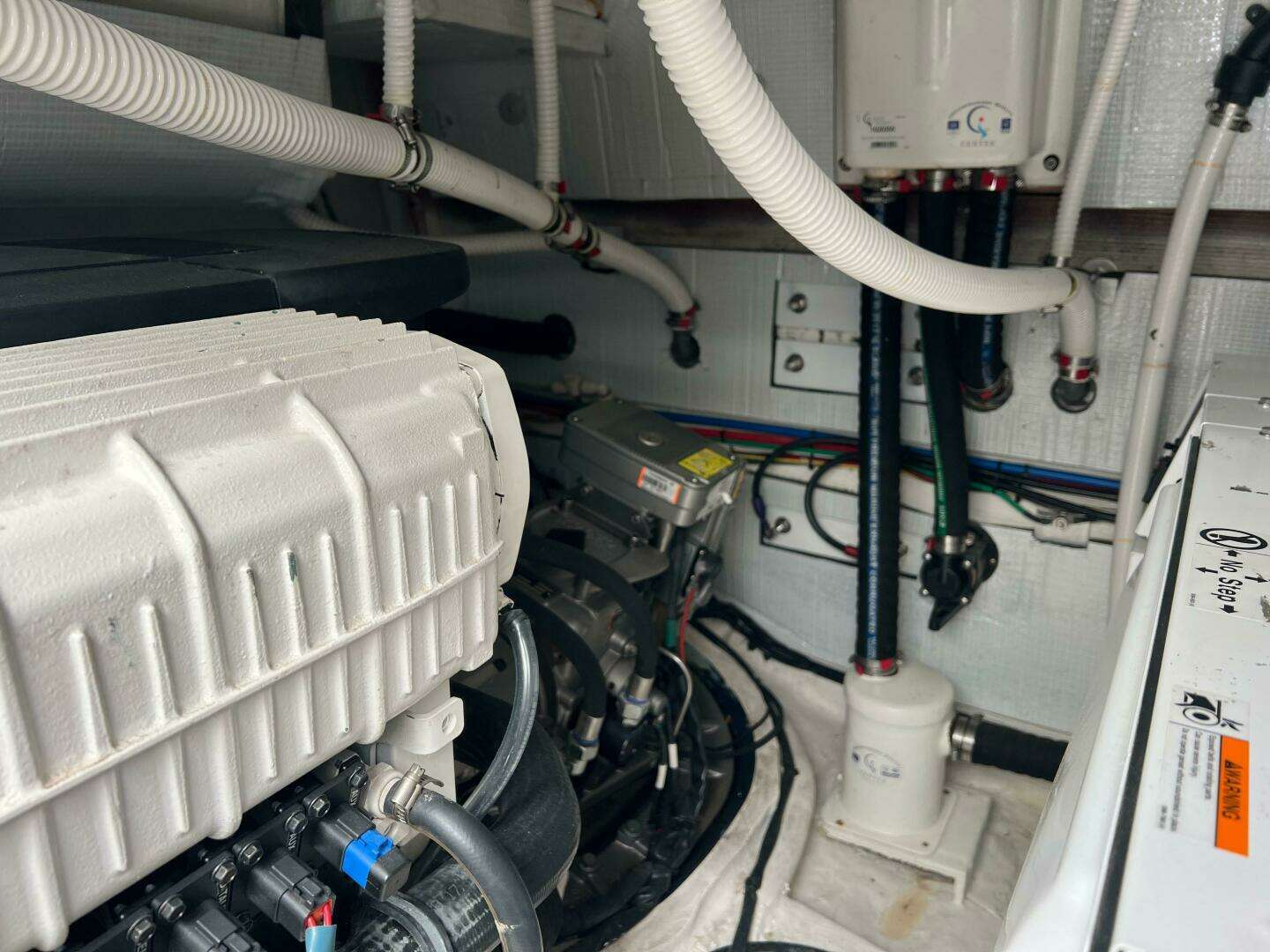 2018 Sabre 45 Salon Express - Image 28