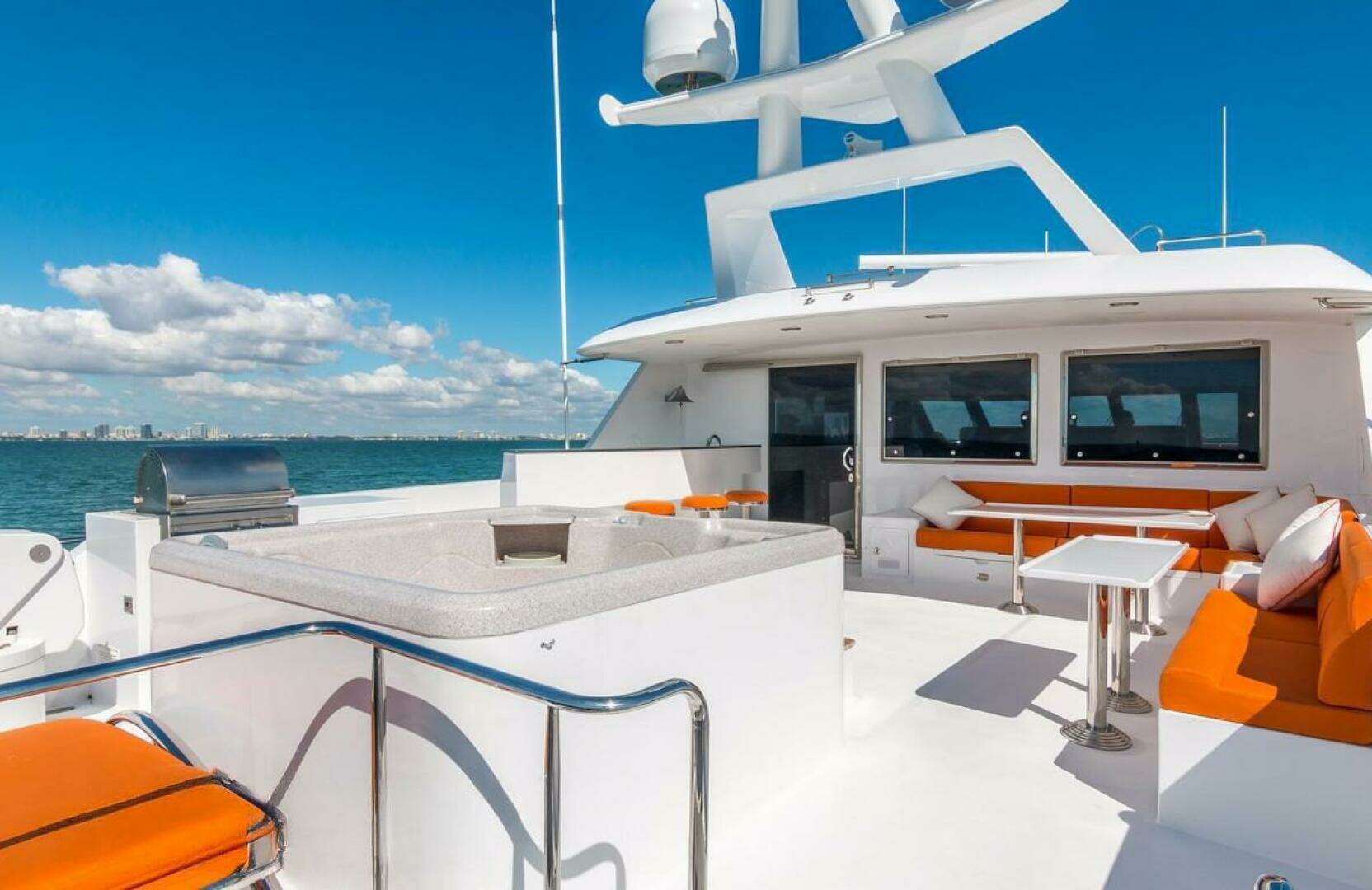 2008 Ocean Alexander 100 Skylounge Megayacht - Image 28