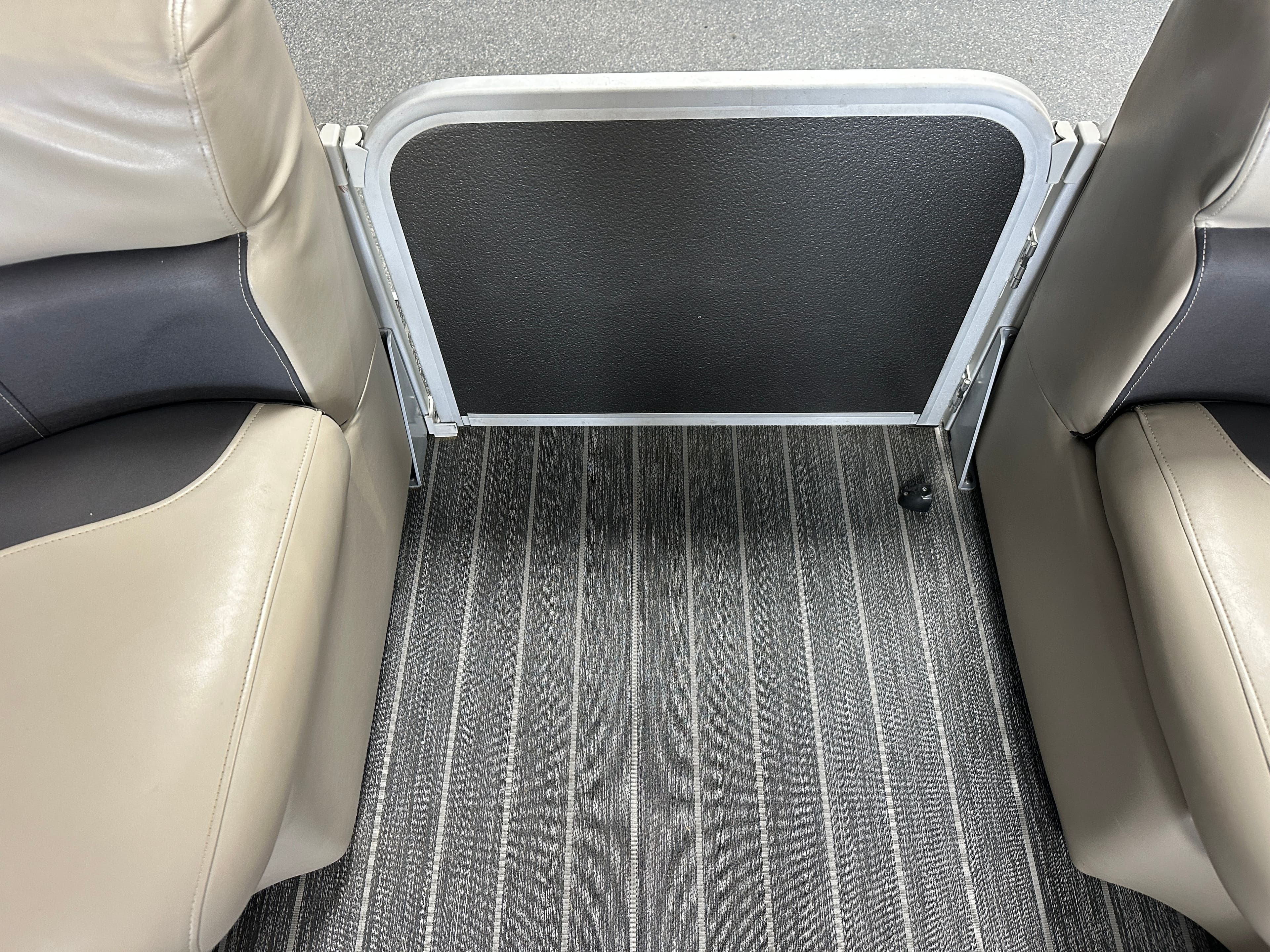 2023 Premier 230 Sunsation TRITOON - 58