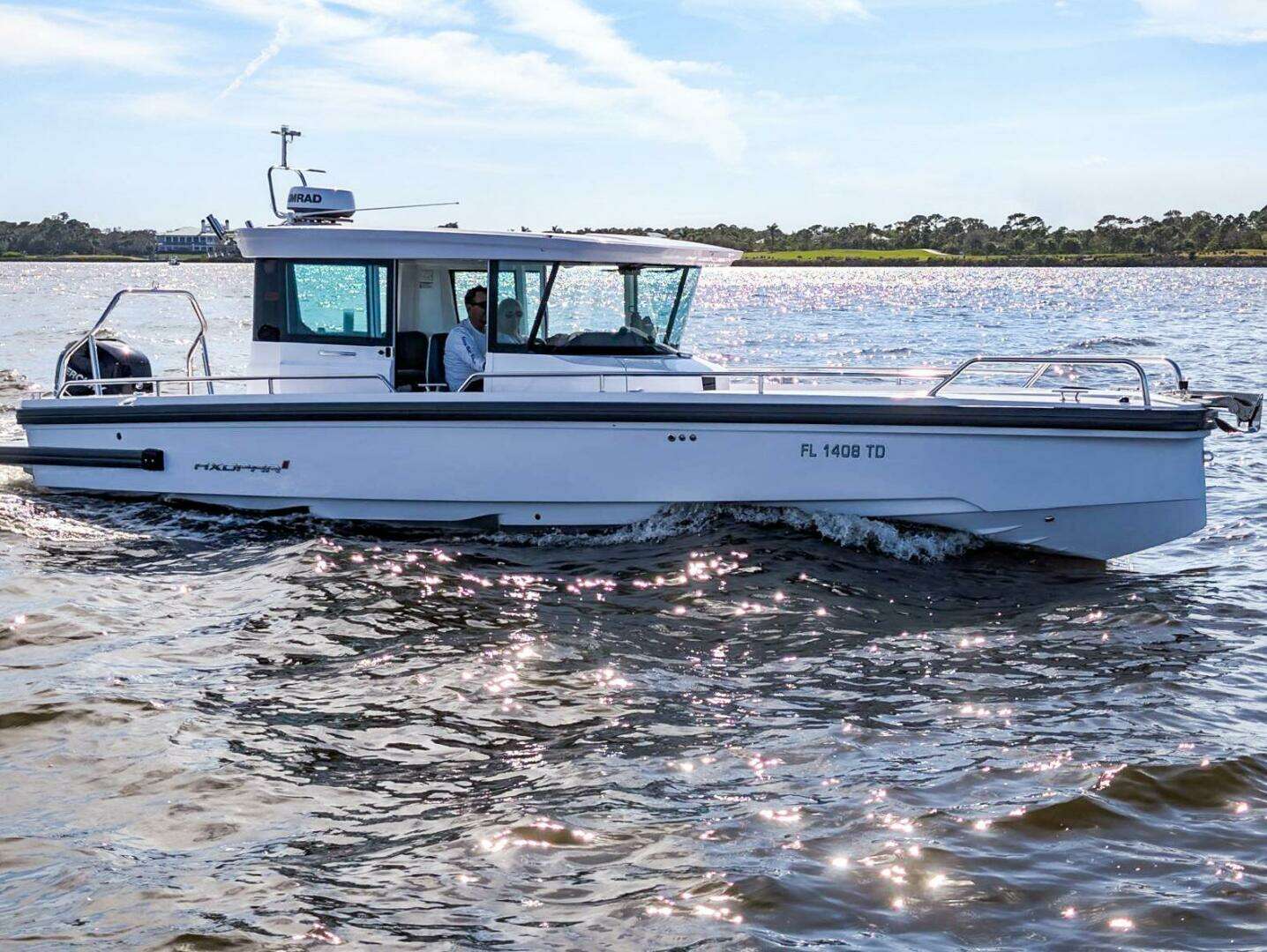 2022 Axopar 28 CABIN - Image 3