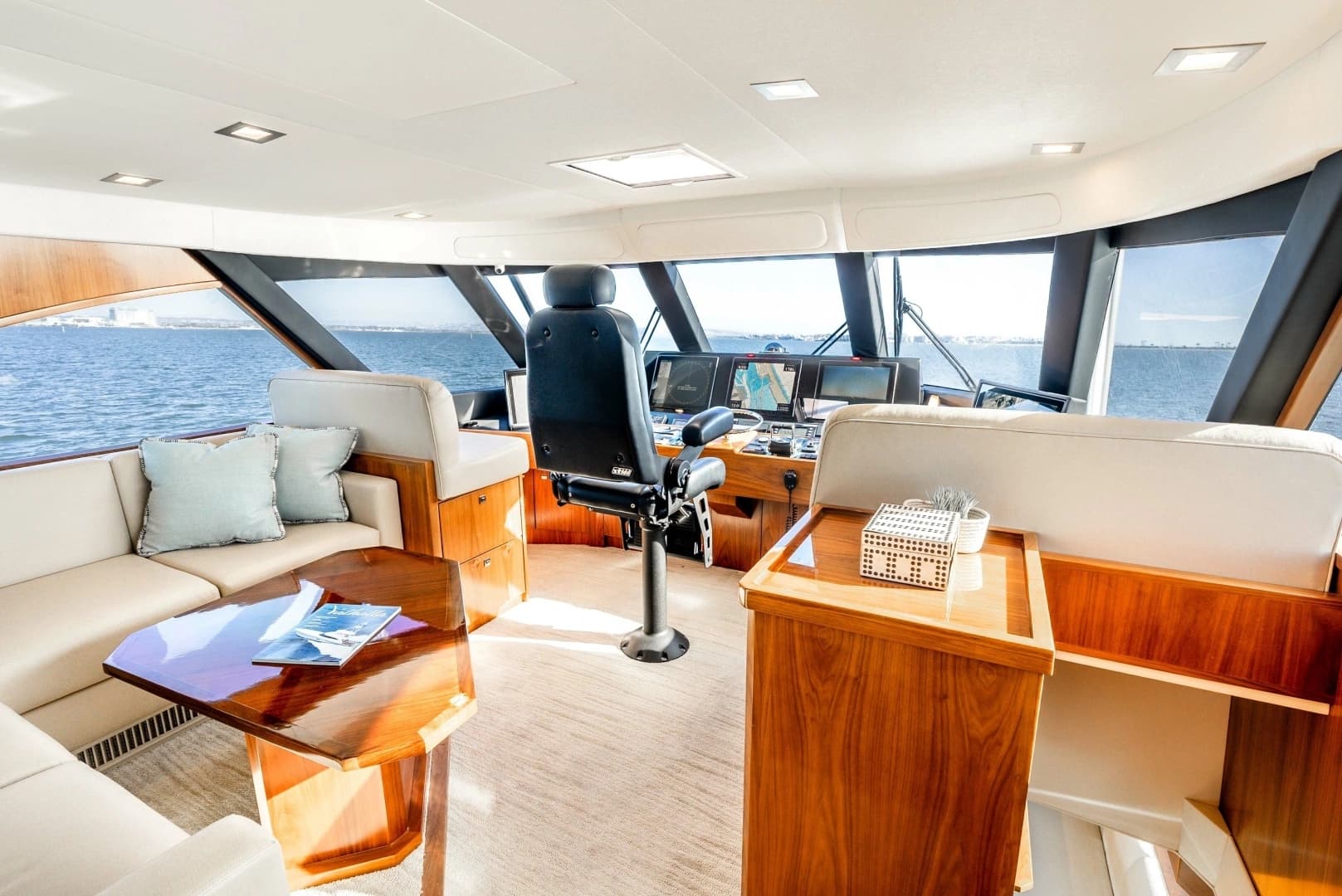 2018 Viking 72 Convertible - Image 30