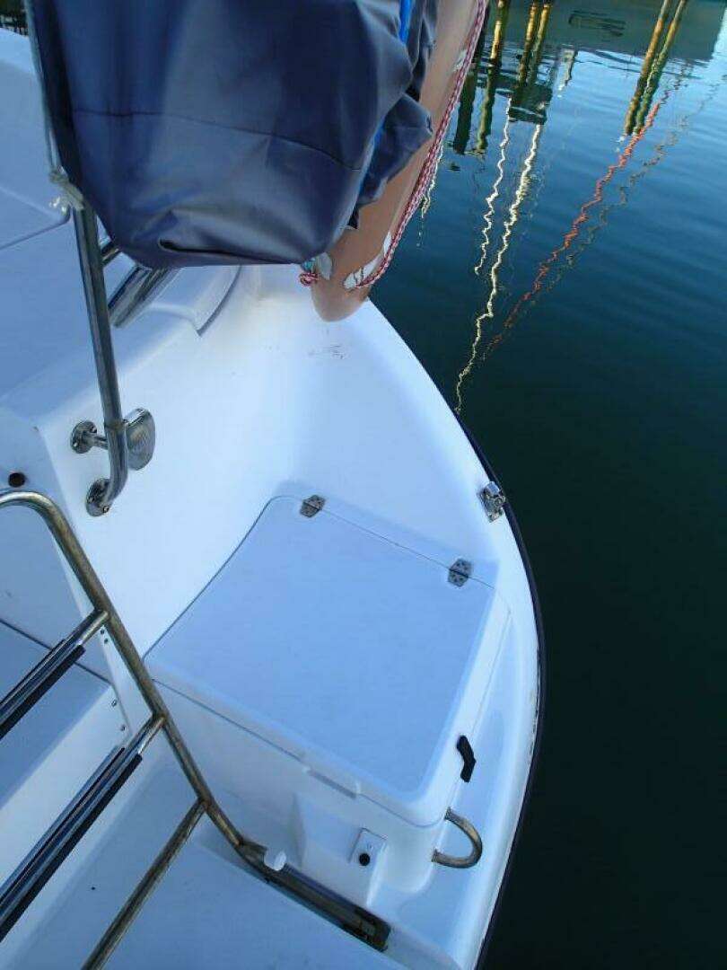 1997 Hunter 376 - Image 28