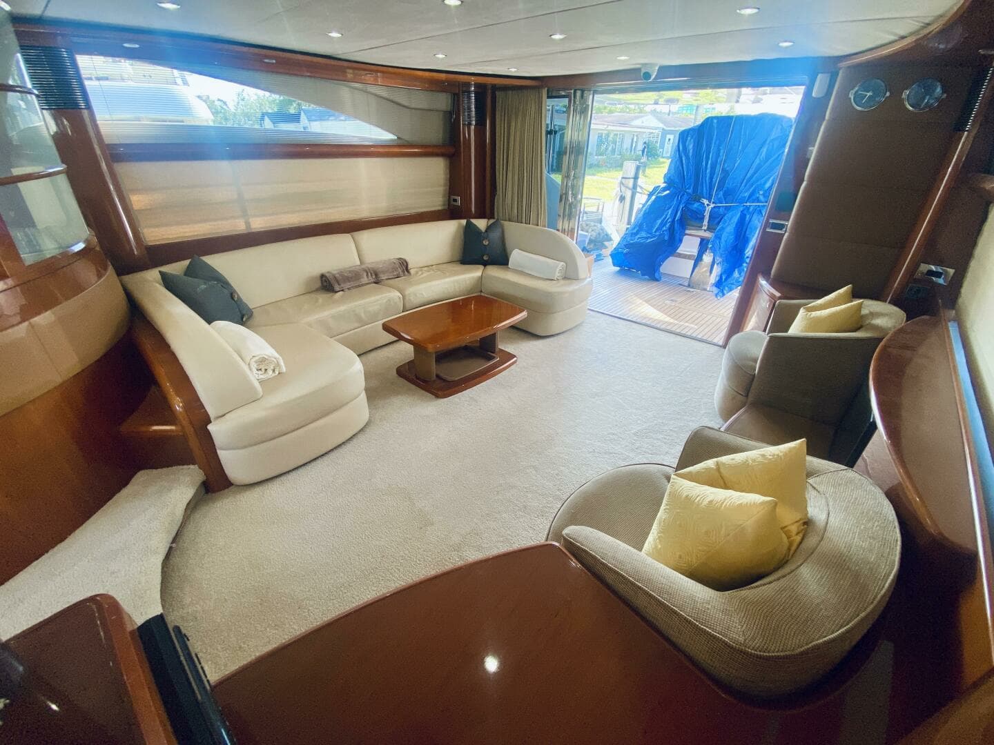 2006 Viking Princess Sport Cruiser - Image 9