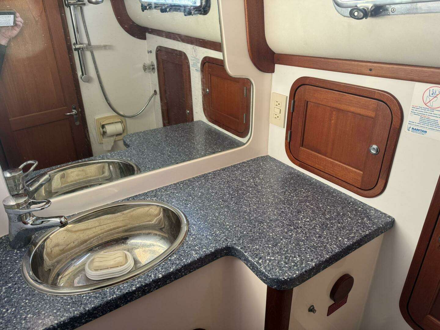 2001 Legacy Yachts Express - Image 35