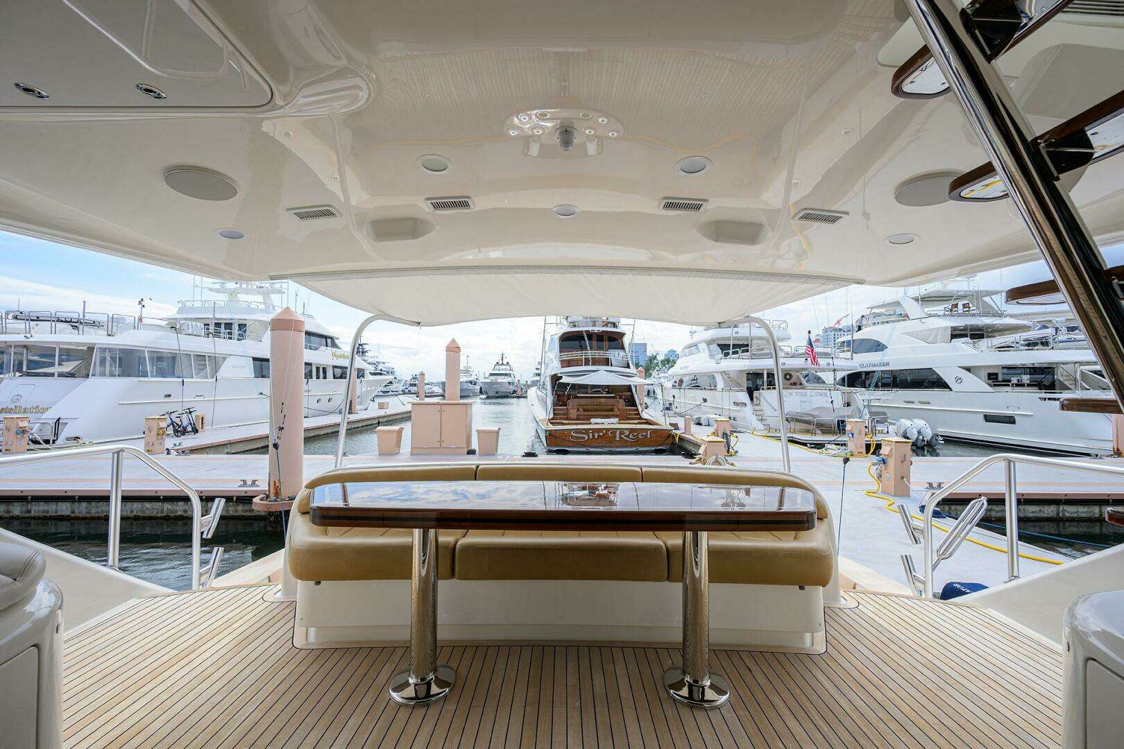 2017 Viking 92 Enclosed Bridge - Image 9