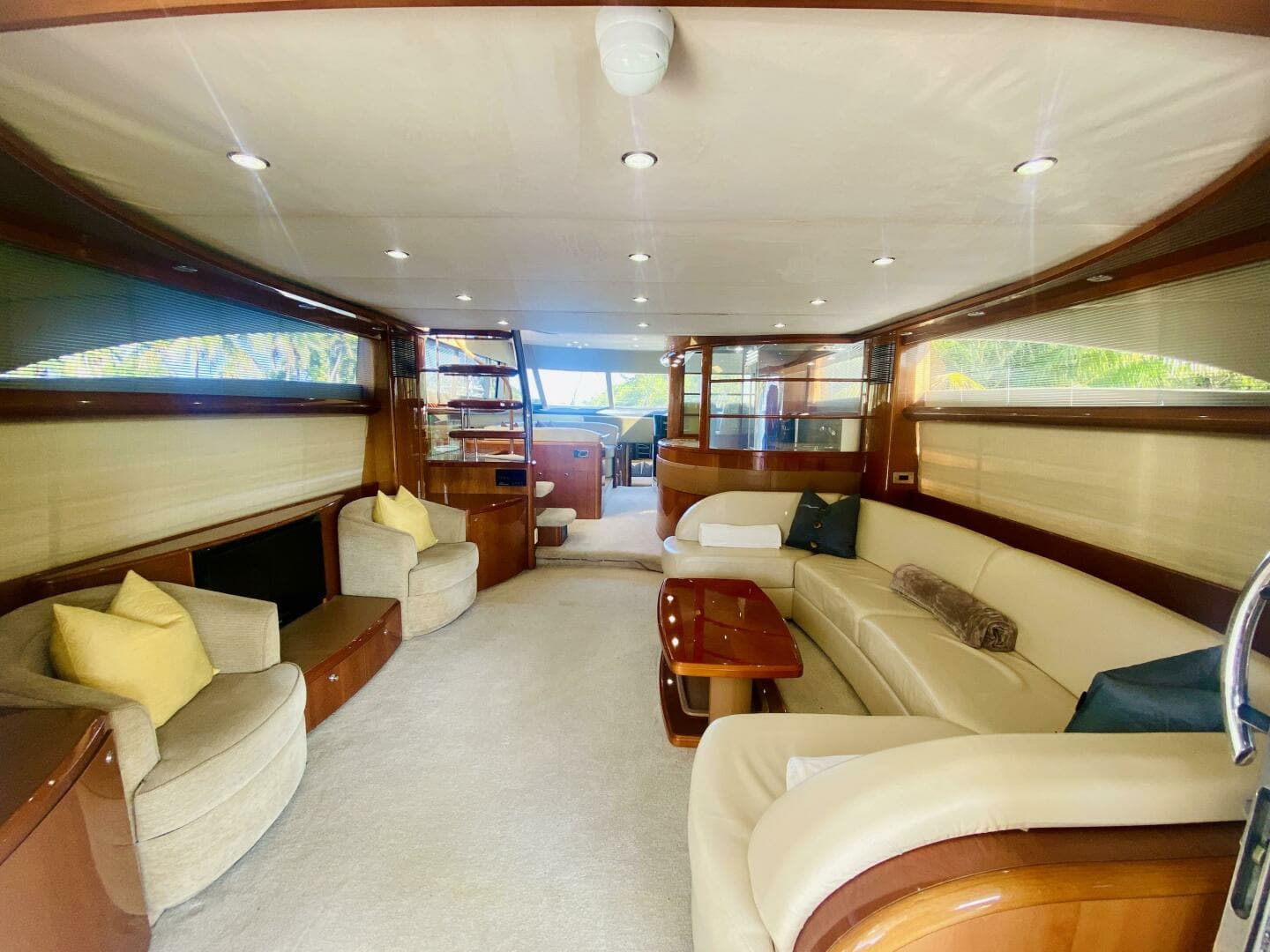 2006 Viking Princess Sport Cruiser - Image 3