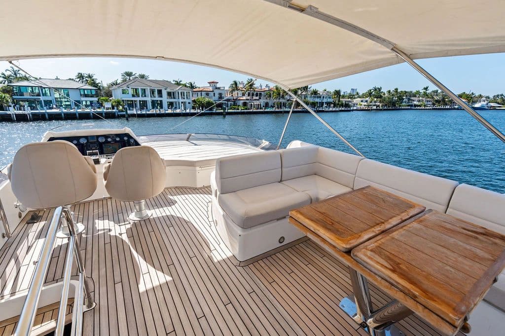 2016 Sunseeker 68 Sport Yacht - 15