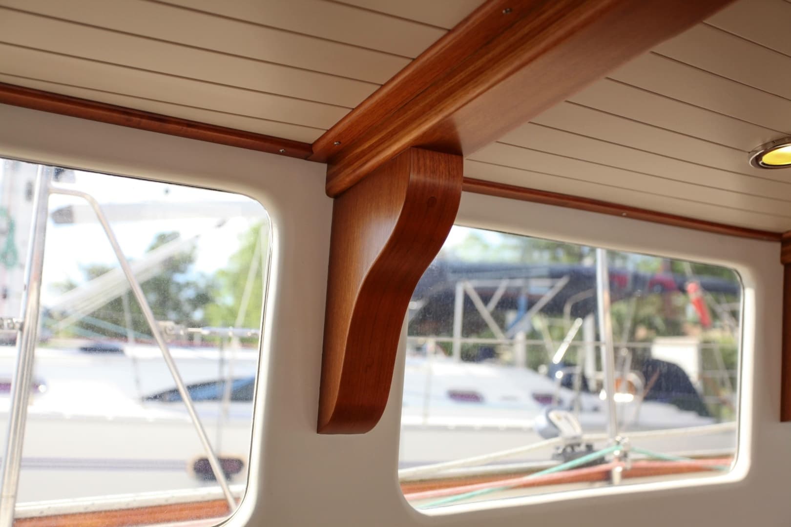 1997 Hampton 43 - Image 18
