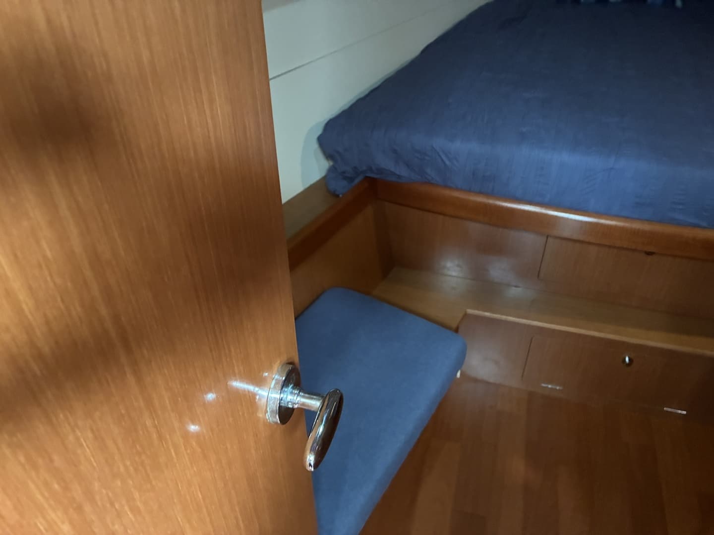 2008 Beneteau Oceanis 43 - Image 22