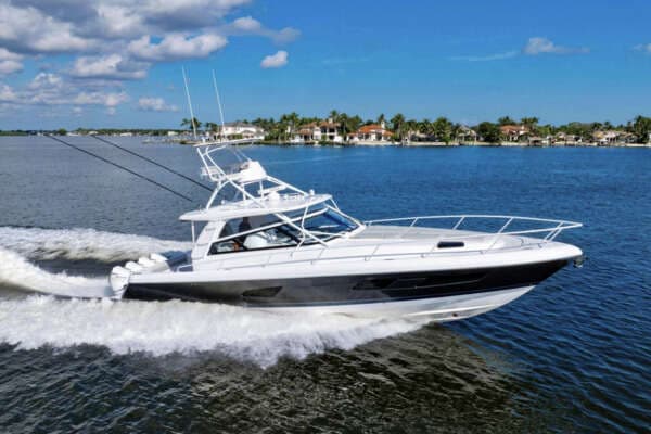 2022 Intrepid 477 Evolution - Image 1