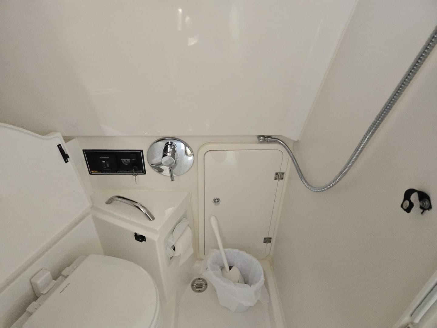 2019 Pursuit 355 Offshore - Image 36