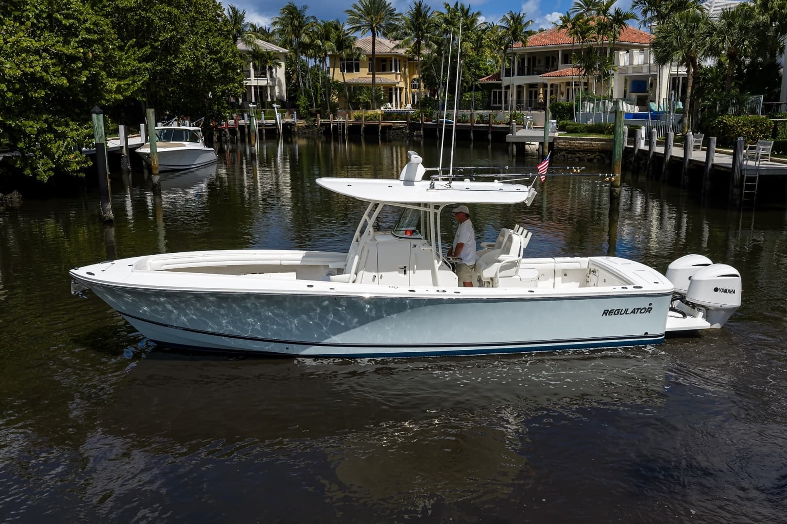 2019 Regulator Center Console - Image 3