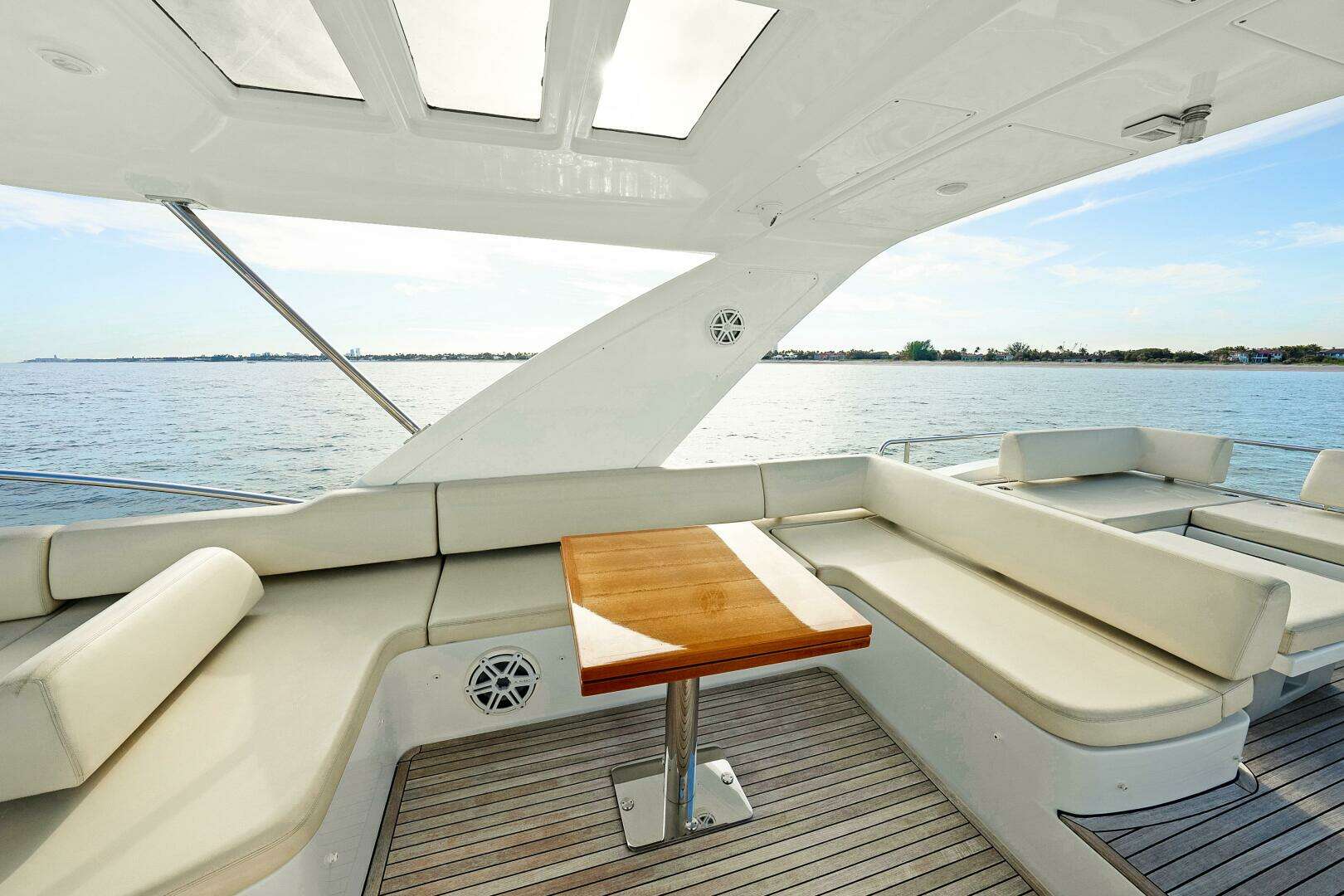 2017 Azimut 60 Flybridge - Image 33