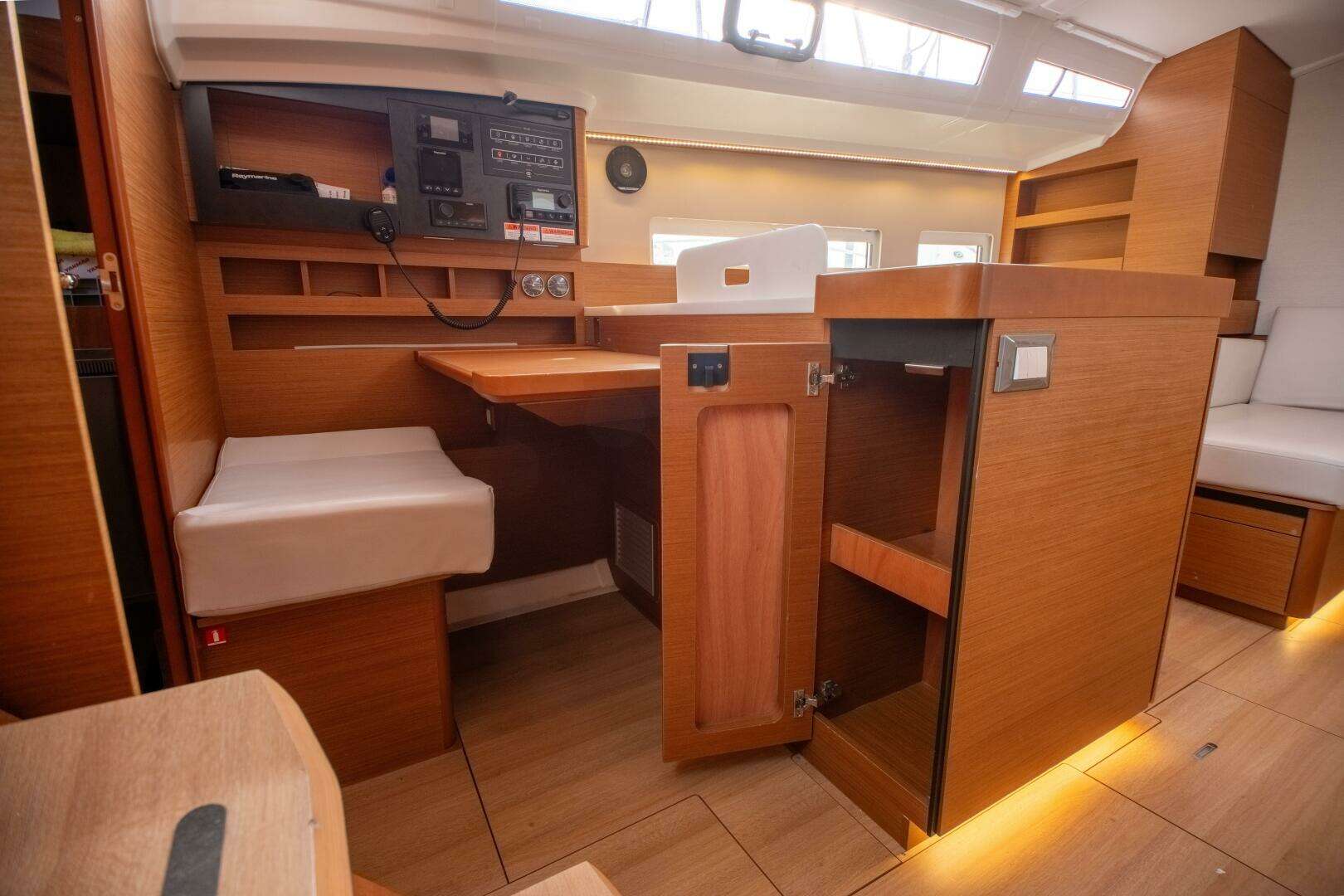 2023 Jeanneau Sun Odyssey 410 - Image 50