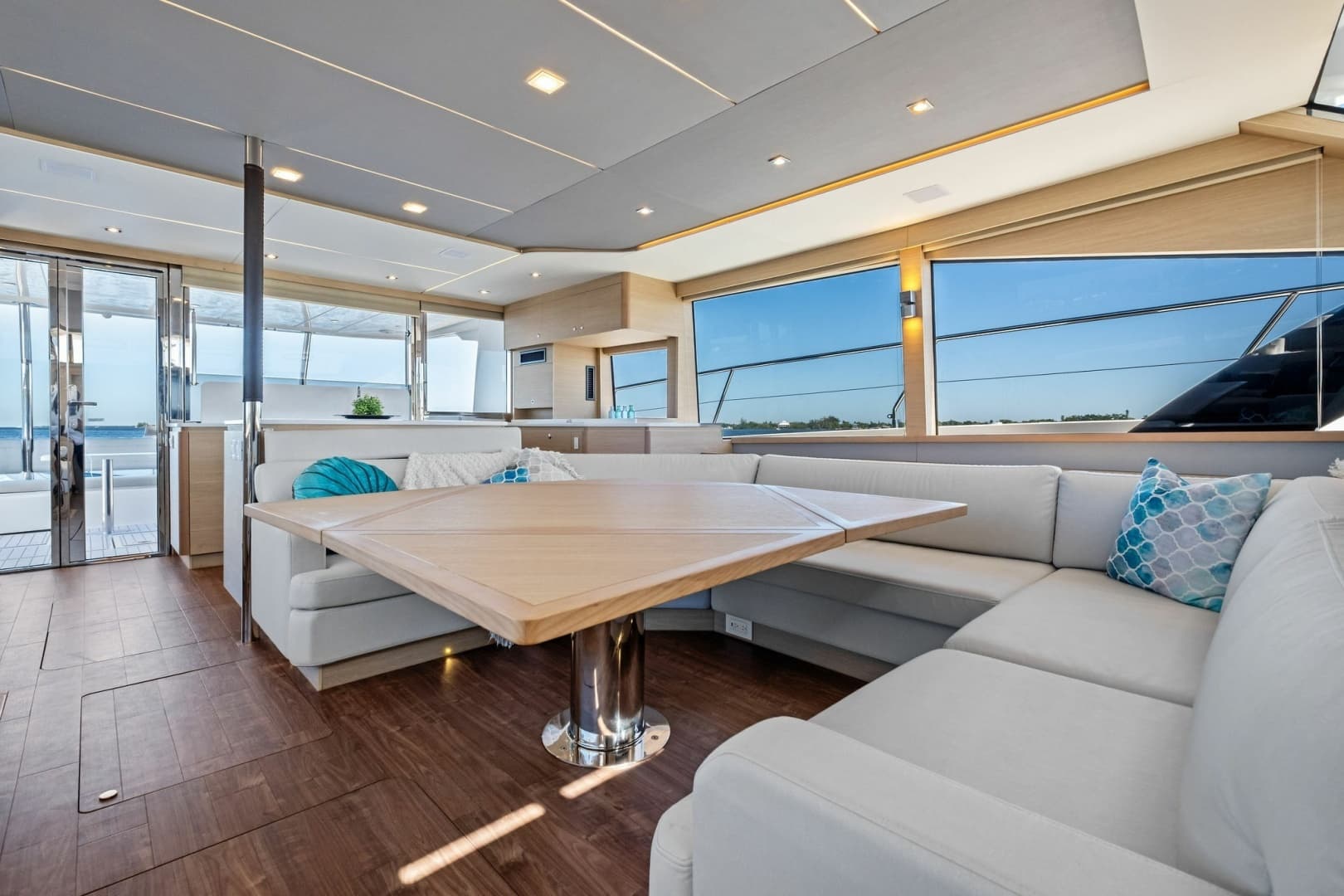 2022 Aquila 54 Yacht - Image 2