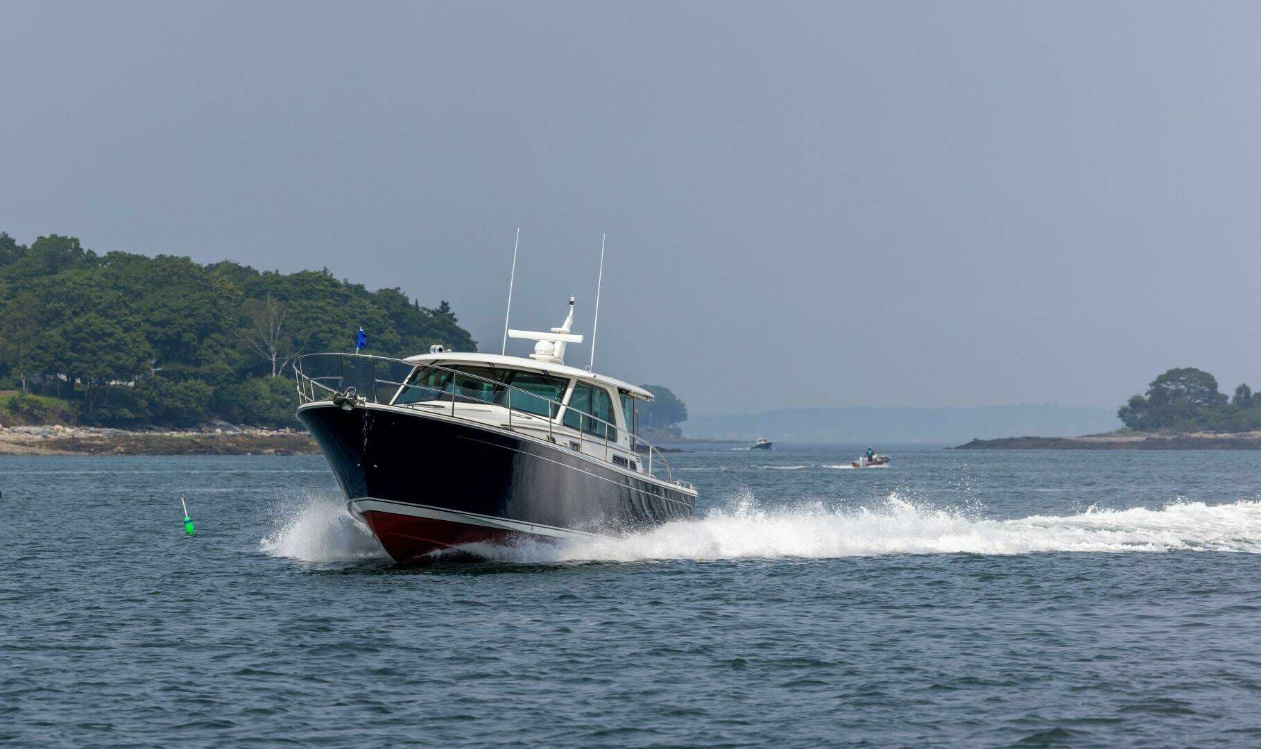 2026 Sabre 45 Salon Express - Image 3