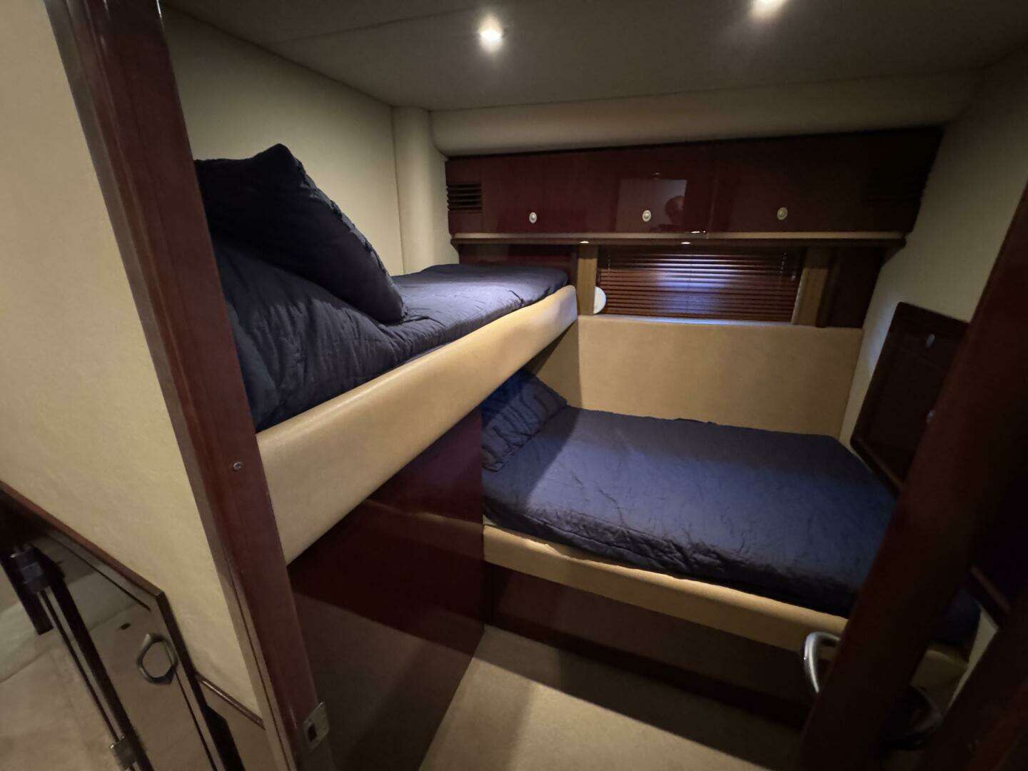 2007 Sea Ray 58 Sedan Bridge - Image 37