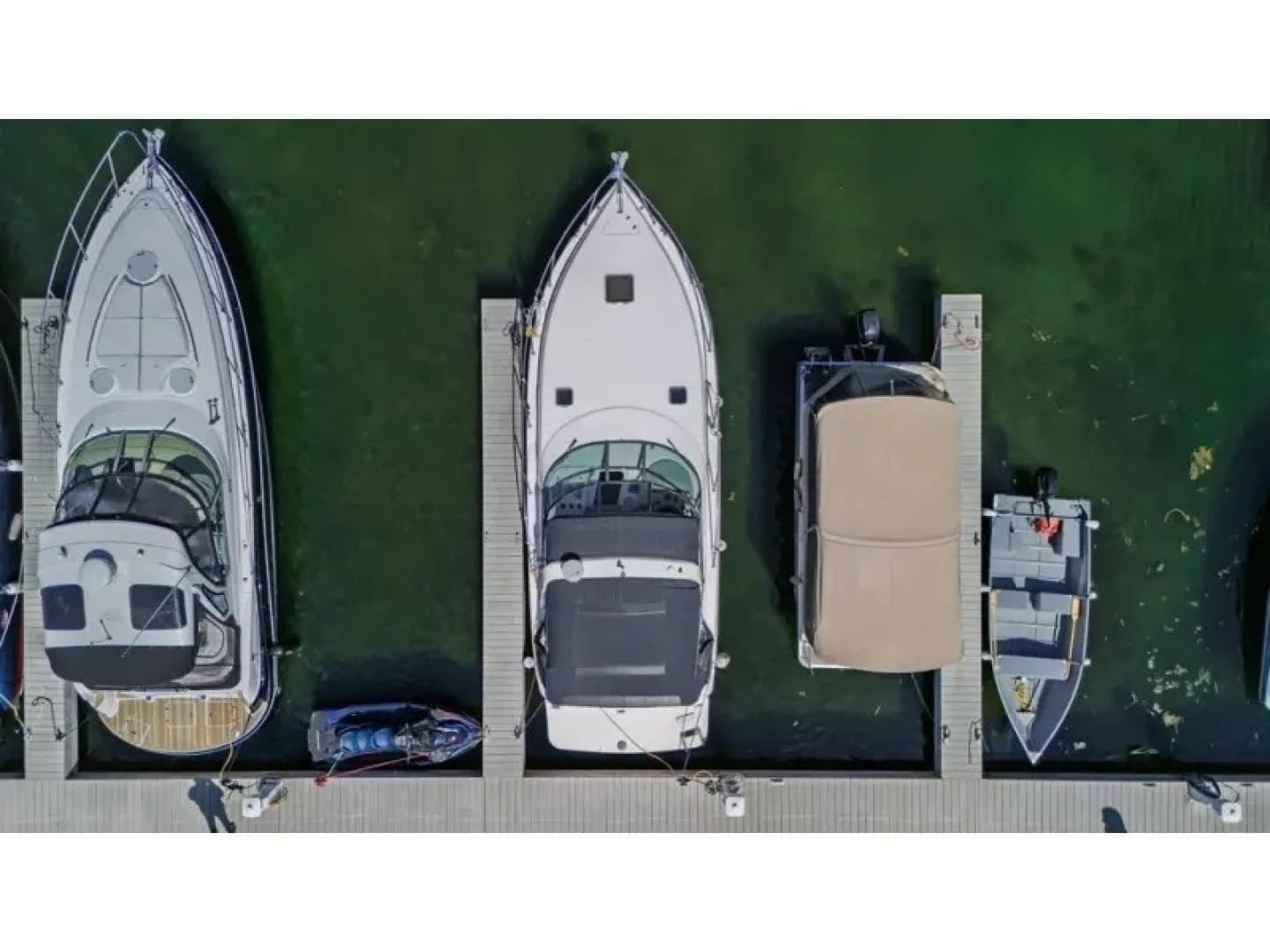 2003 Rinker Fieste Vee 342 - Image 11
