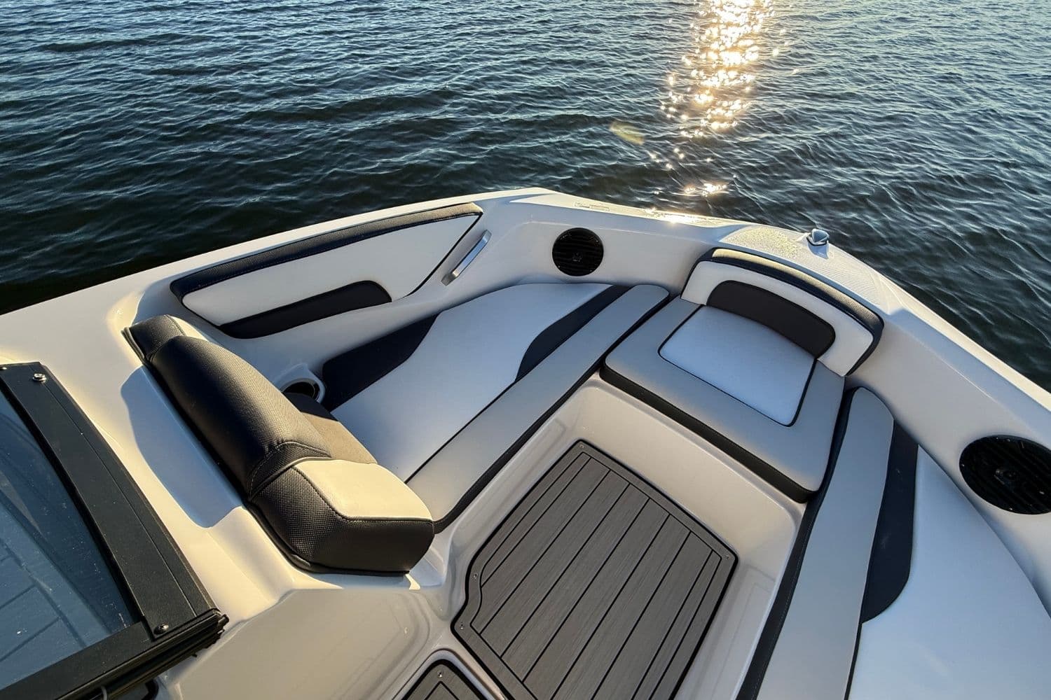 2026 Yamaha Boats 195S - 26
