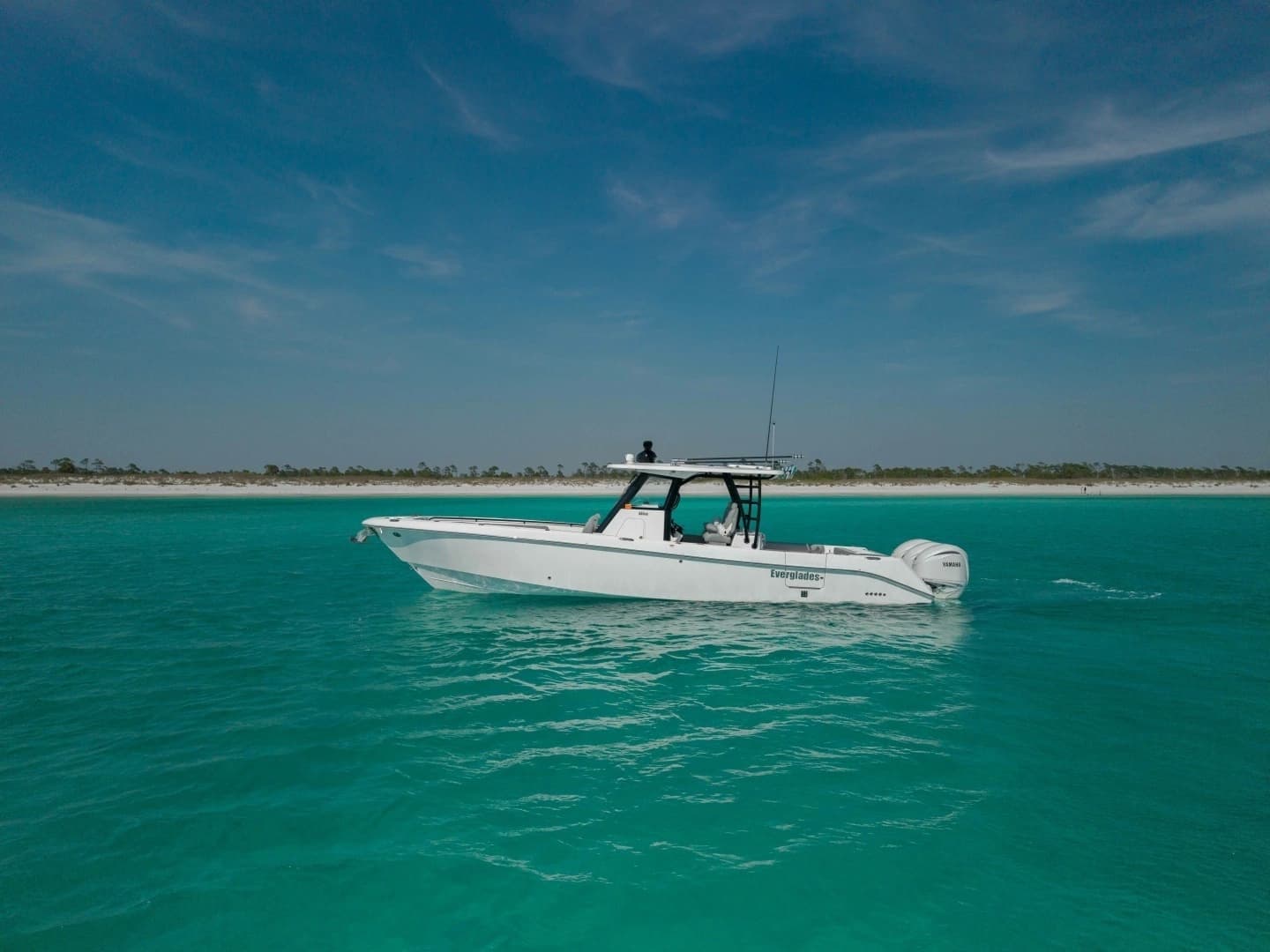 2023 Everglades 365 CC - Image 25