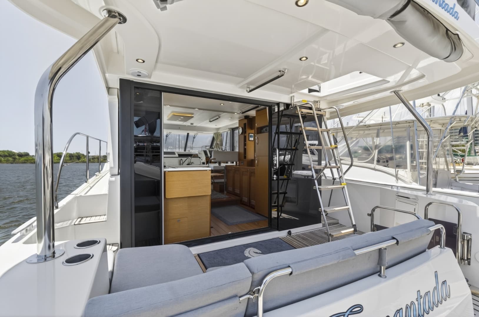 2022 Beneteau Swift Trawler 41 Fly - Image 20