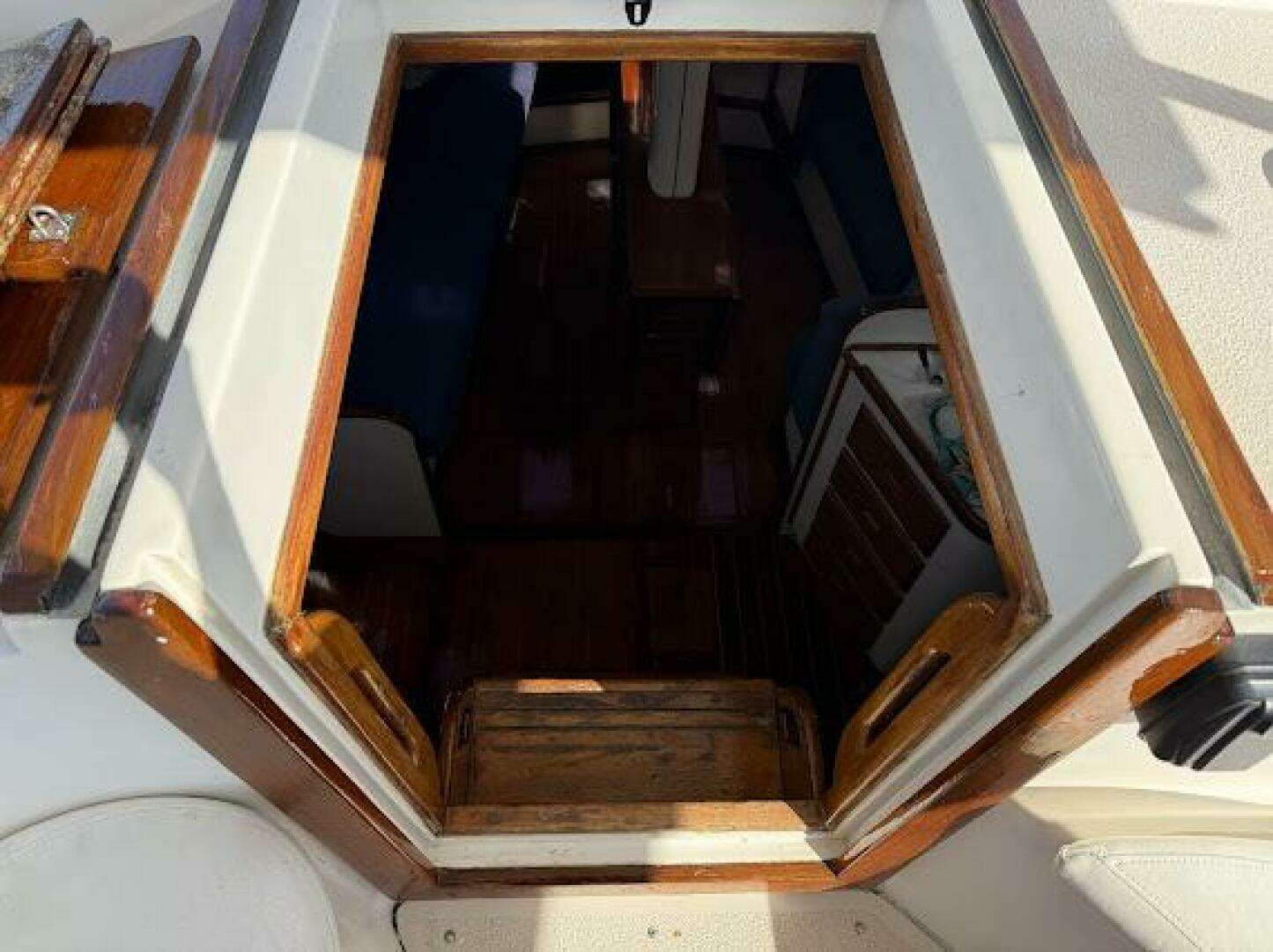 1989 Morgan 44 - Image 52