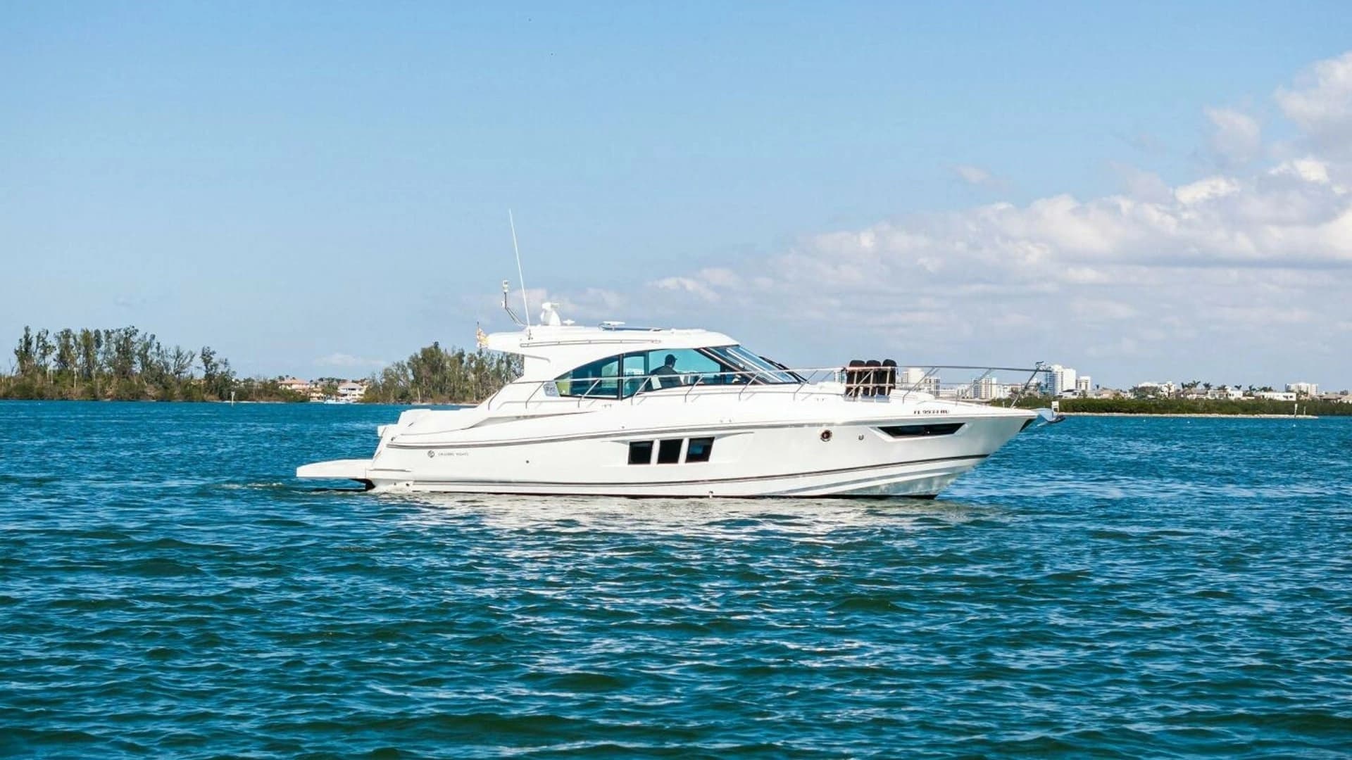 2019 Cruisers Yachts 45 Cantius - Image 75