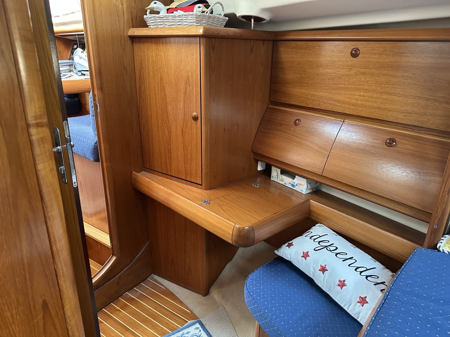 2003 Jeanneau 40 DS - Image 28