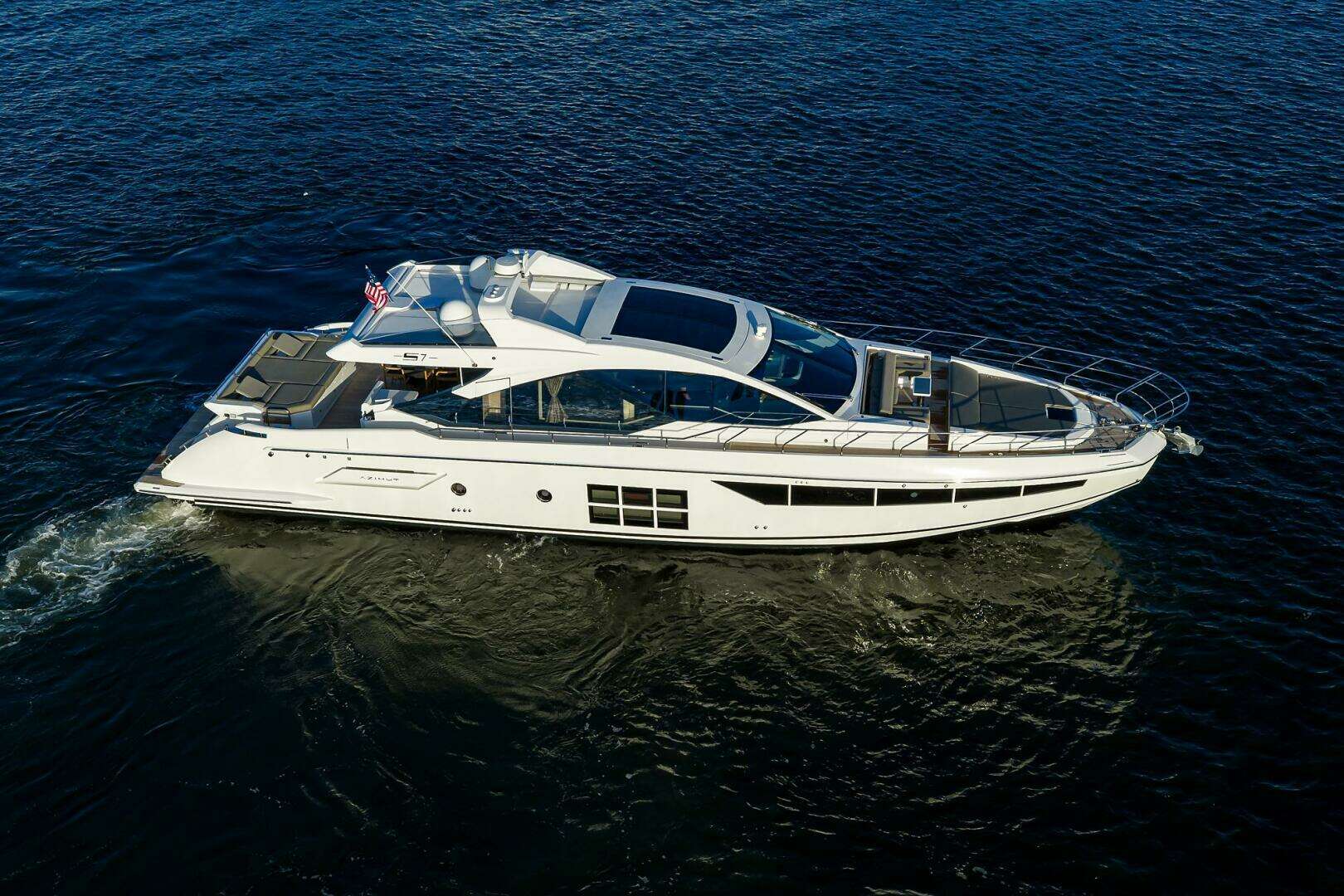 2019 Azimut S7 - Image 10