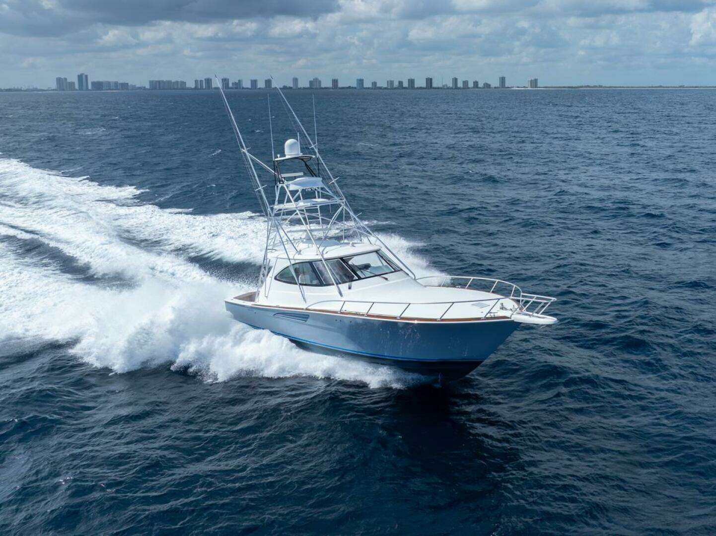 2025 Viking 54 Sport Tower - Image 2