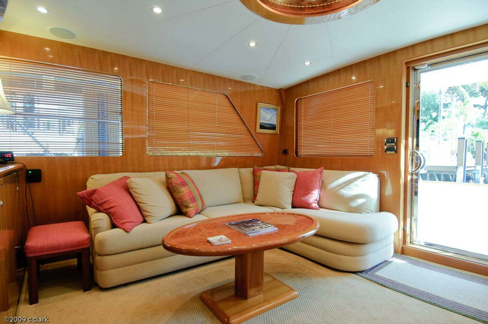 2005 Ocean Alexander 58 Motor Yacht - Image 11