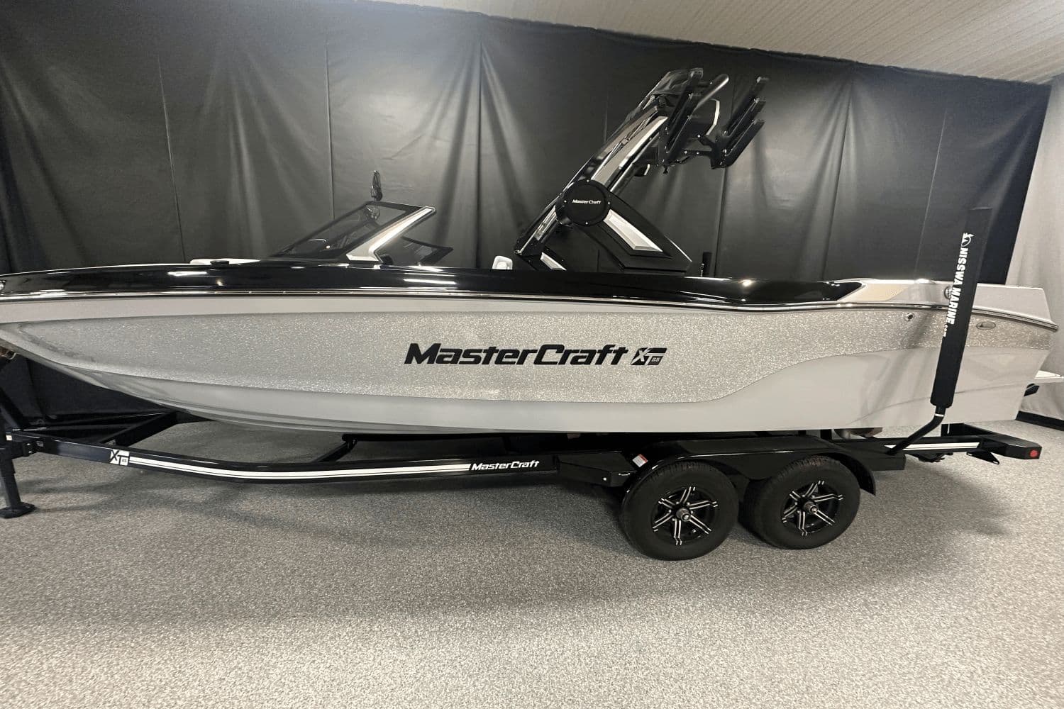 2024 MasterCraft XT25 - 11