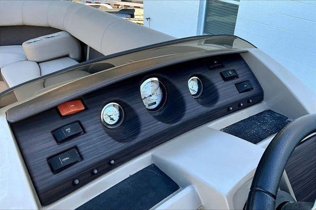 2019 Bennington 23 SPDX - 39