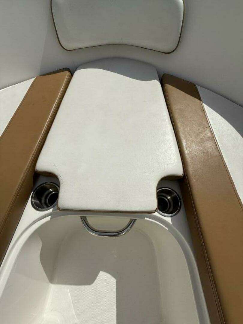 2019 Bayliner VR4 - Image 11