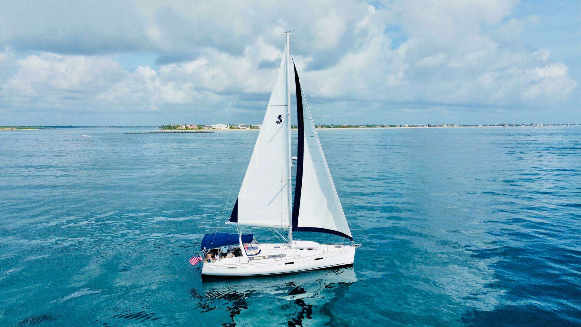 2015 Beneteau Oceanis 45 - Image 2