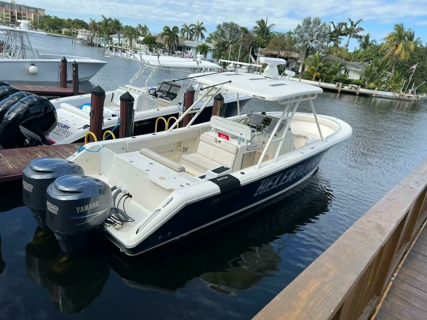 2009 Pursuit S 310 Sport - Image 3