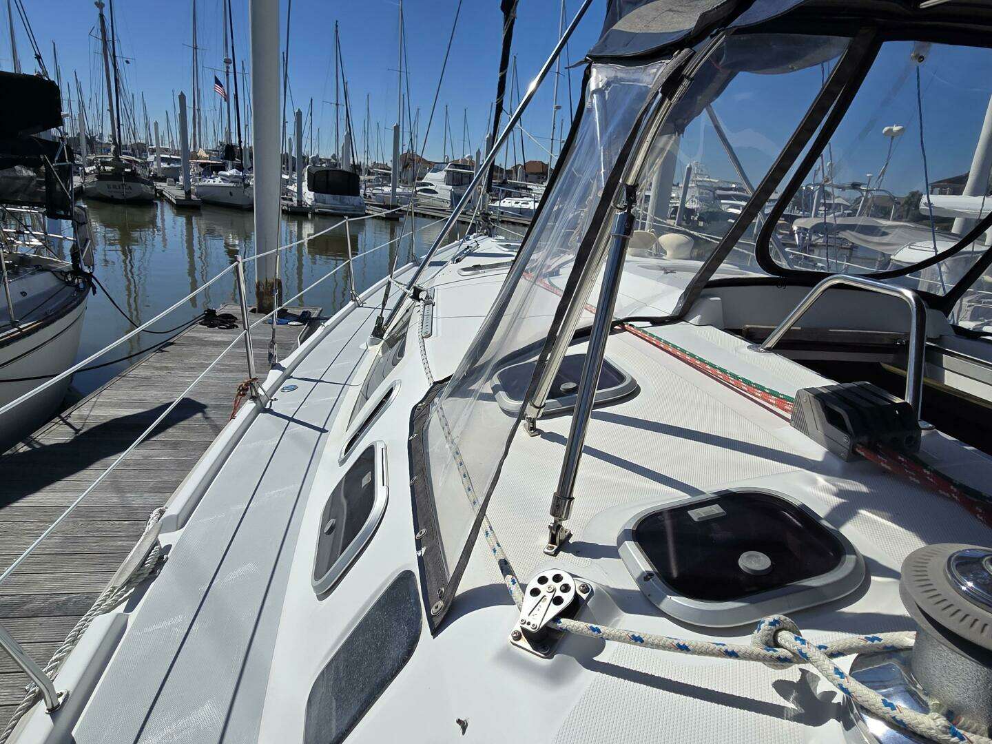 1998 Hunter 410 - Image 22