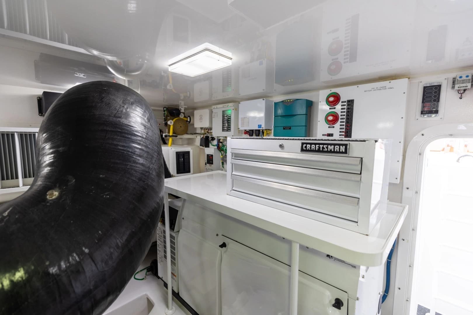 2023 Viking 72 Convertible - Image 67