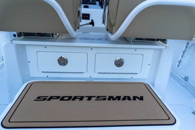 2026 Sportsman Heritage 261 Center Console - 60