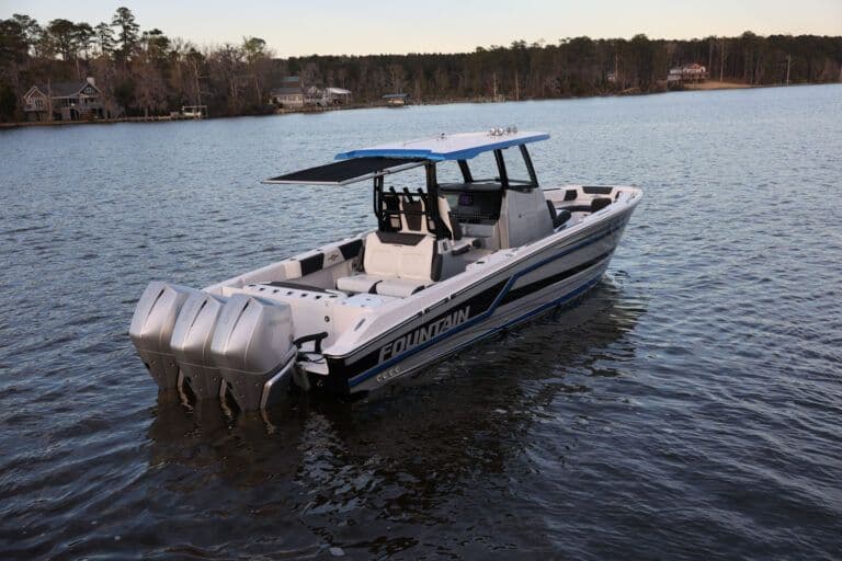 2026 Fountain Powerboats 32 SCX 2