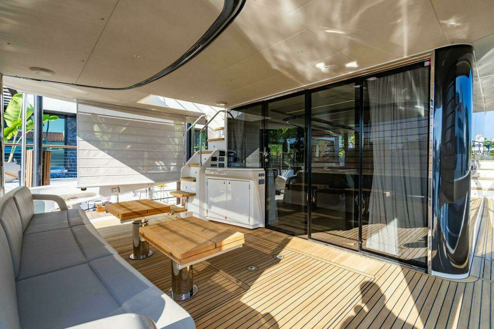 2023 Absolute 64 Navetta - Image 6