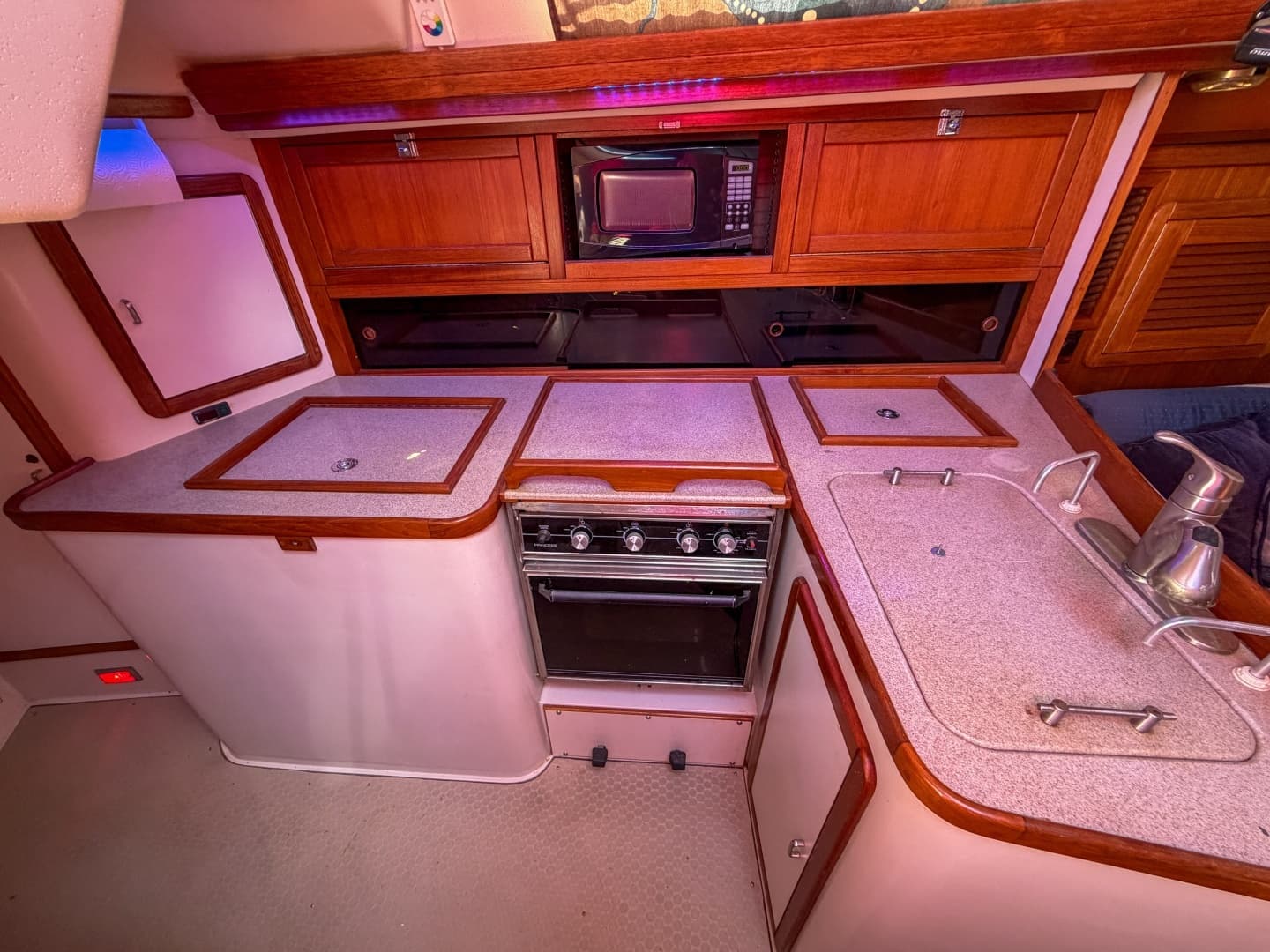 1993 Catalina 42 - Image 11