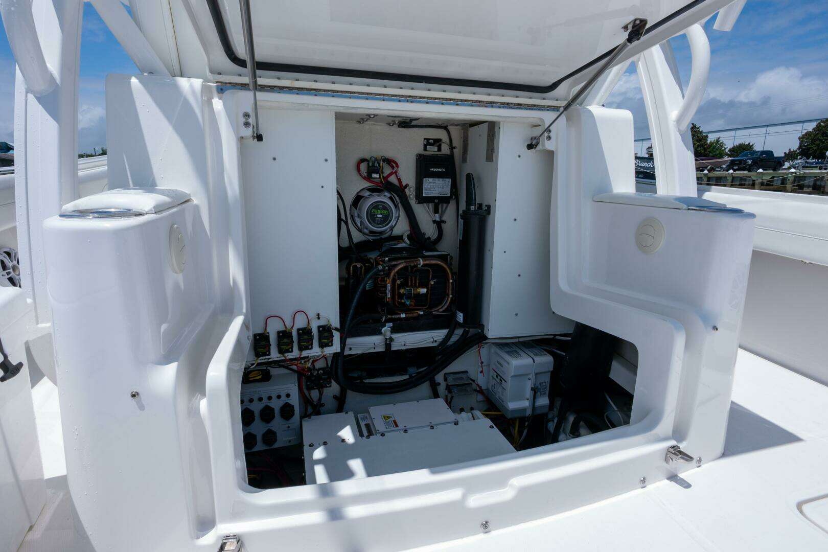 2022 Regulator — - Image 22