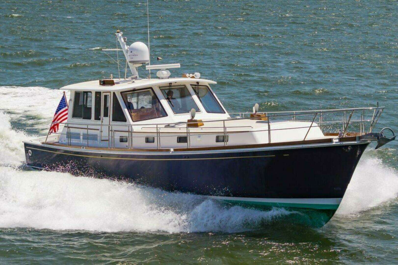 2005 Grand Banks 49 Eastbay SX w/Side Door - Image 4